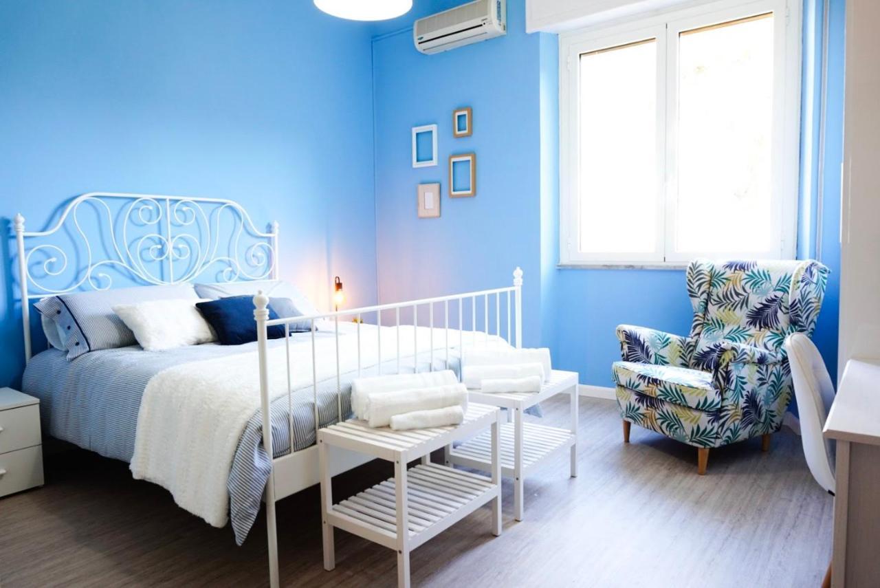 Villa Aurelia - Seafront Apartment With Terrace Quartu SantʼElena Buitenkant foto