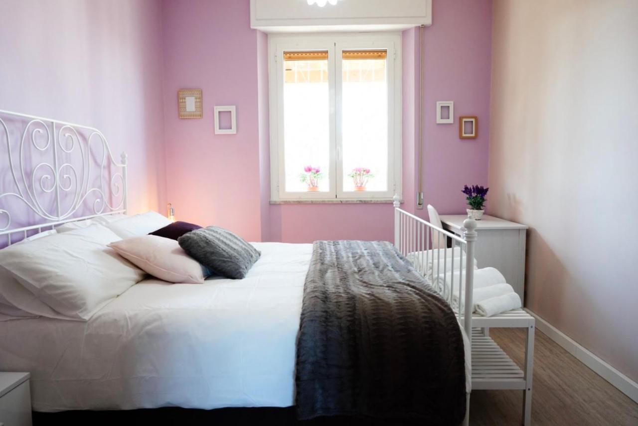 Villa Aurelia - Seafront Apartment With Terrace Quartu SantʼElena Buitenkant foto