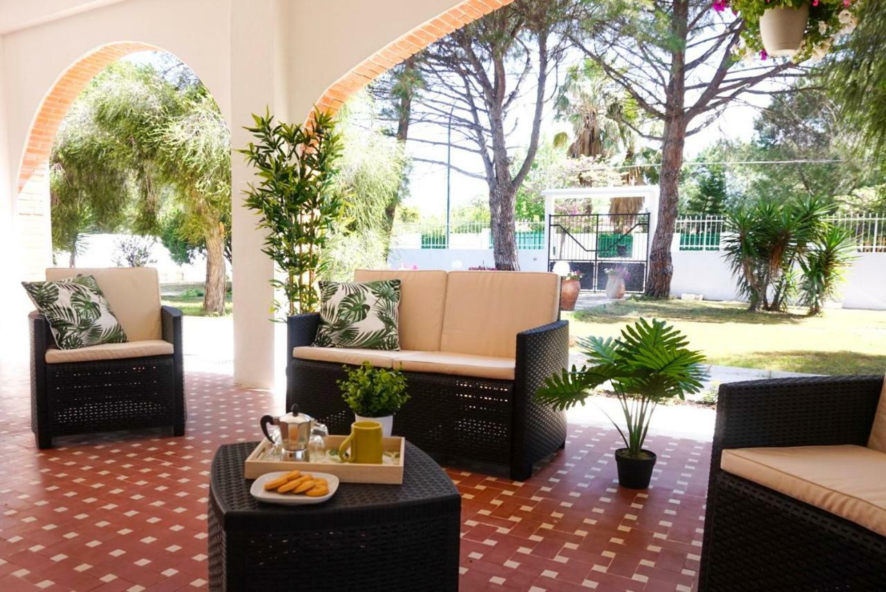 Villa Aurelia - Seafront Apartment With Terrace Quartu SantʼElena Buitenkant foto