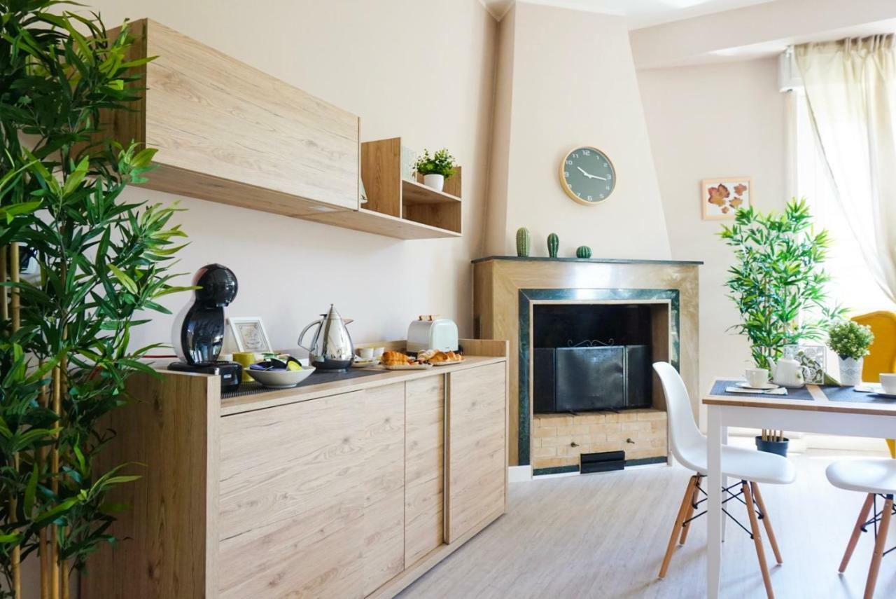 Villa Aurelia - Seafront Apartment With Terrace Quartu SantʼElena Buitenkant foto